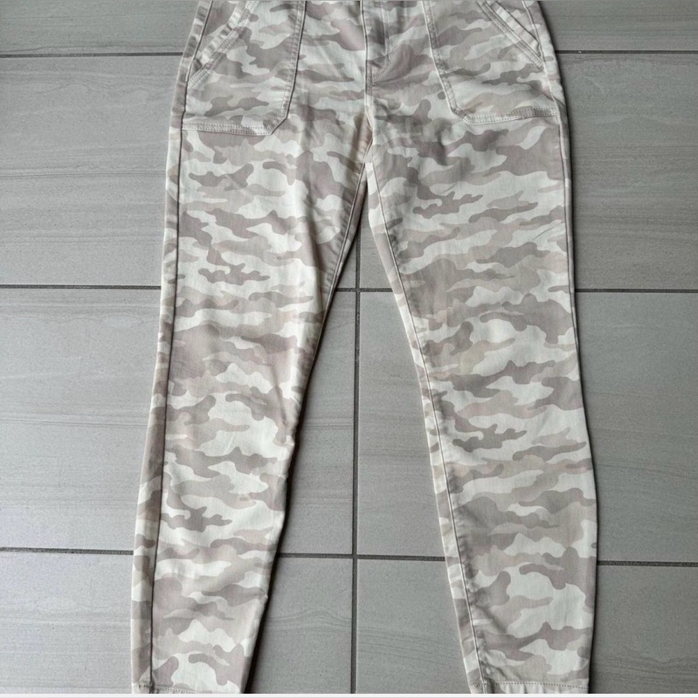 Knox Rose Beige Pants